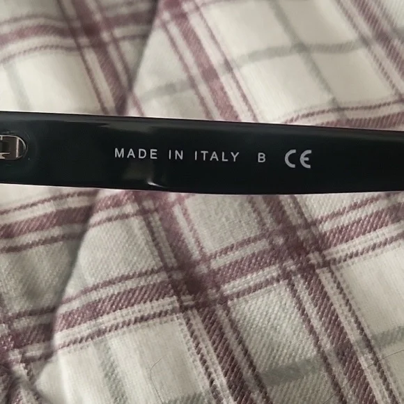 Chanel le boy sunglasses